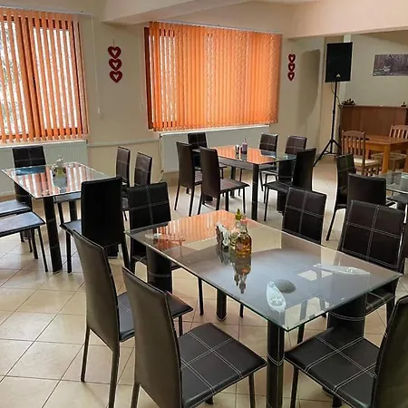 Hotel Piri Popovi Livadi